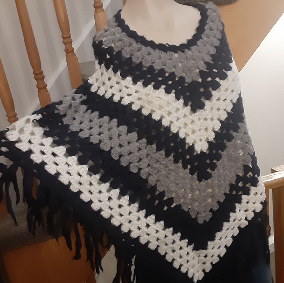 Forever 21 Blue/Grey/White Fringe Poncho- Unisex- One Size - Picture 4 of 7